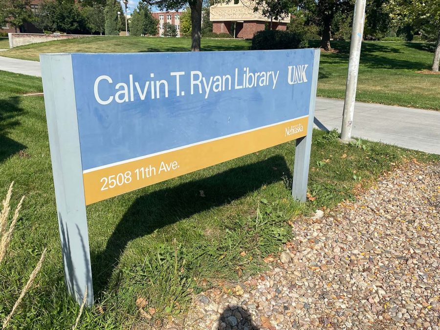 The+sign+for+the+Calvin+T.+Ryan+Library+appears+faded.