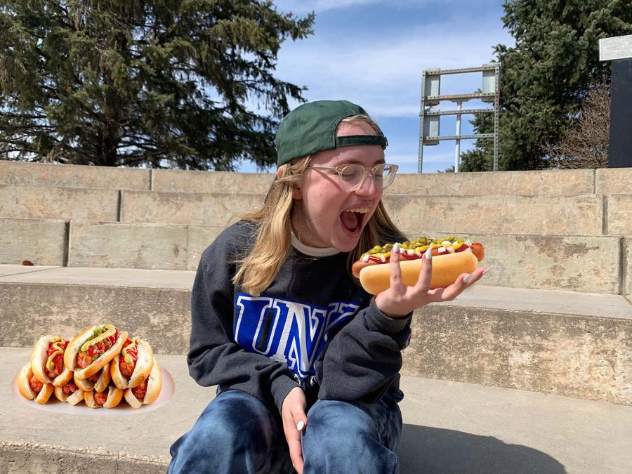 Hot Diggity Dog: Hungry students taste test competitive eating, hot dogs at team tryouts