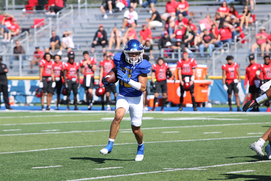 Bailey Torres had two plays of 40-plus yards in the 38-6 win over Central Missouri. Photo provided by Shelby Berglund / Antelope Staff