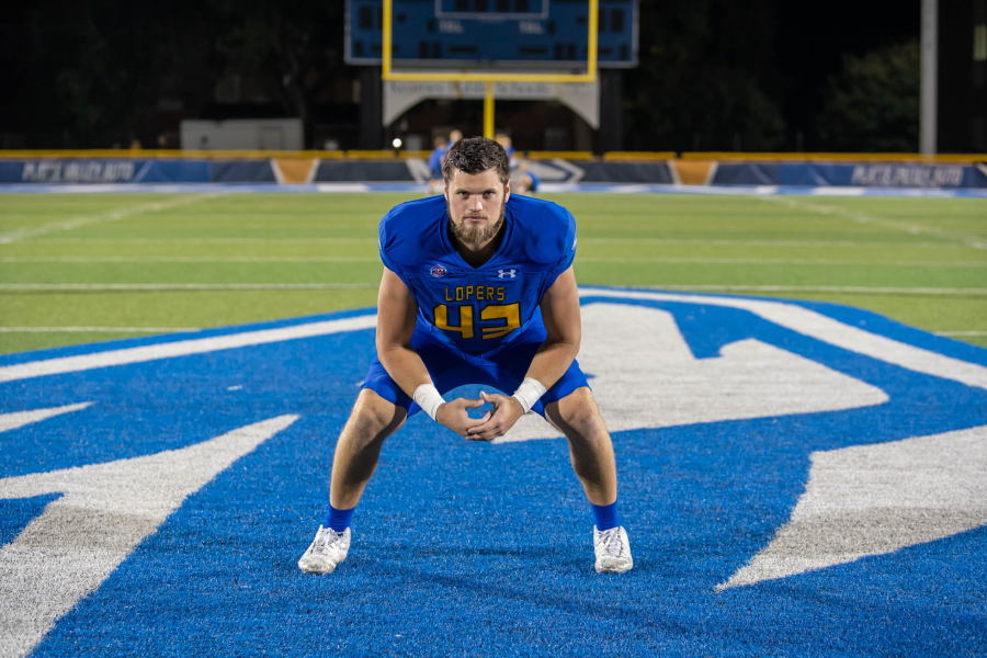 Thomas Tews plays a key role in the Lopers rush offense. Photo provided by Kylie Schwab / Antelope Staff