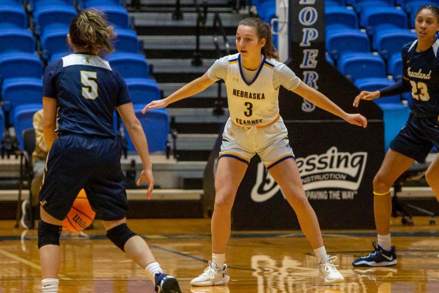 Sarah Schmitt has averaged 9.5 points and 3.13 assists per game through eight games in the 2022-23 season. Photo provided by Kylie Schwab / Antelope Staff