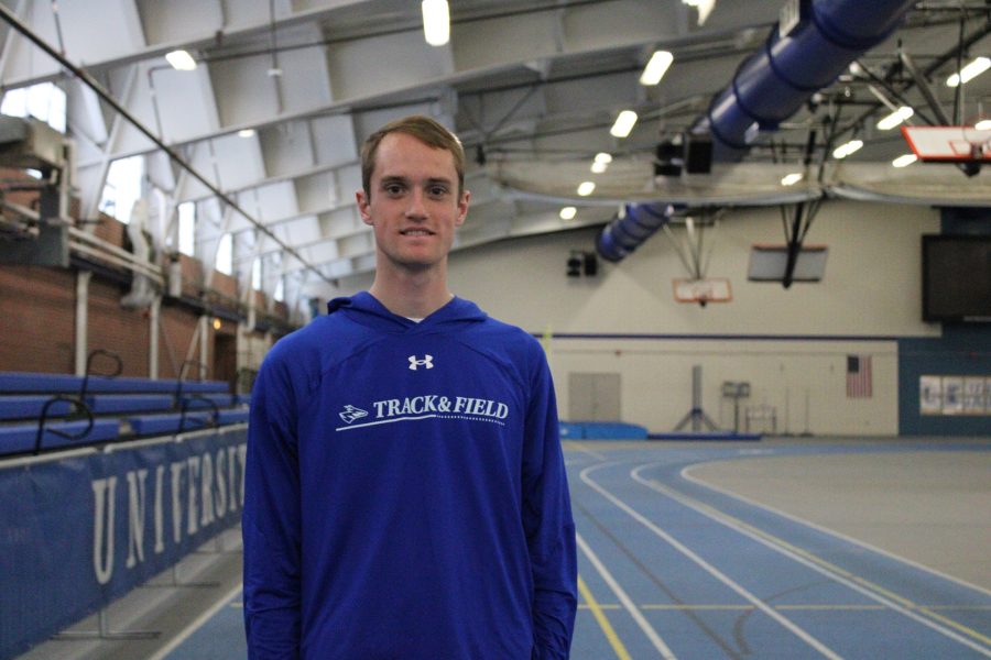 Luke Stuckey broke the school-record in the indoor mile. Photo by Shelby Berglund / Antelope Staff