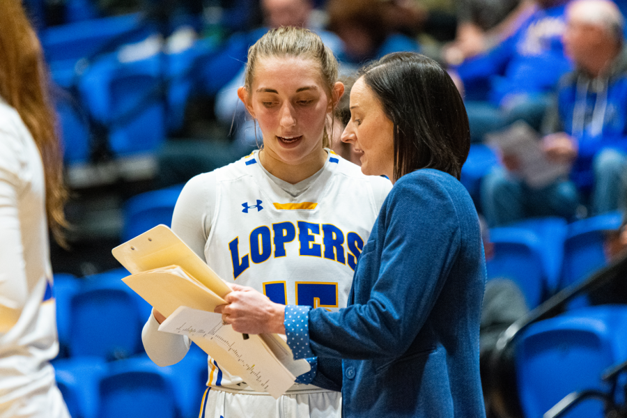 Carrie+Eighmey+leaves+the+Lopers+for+Idaho+University++after+eight+seasons+as+head+coach.+File+Photo