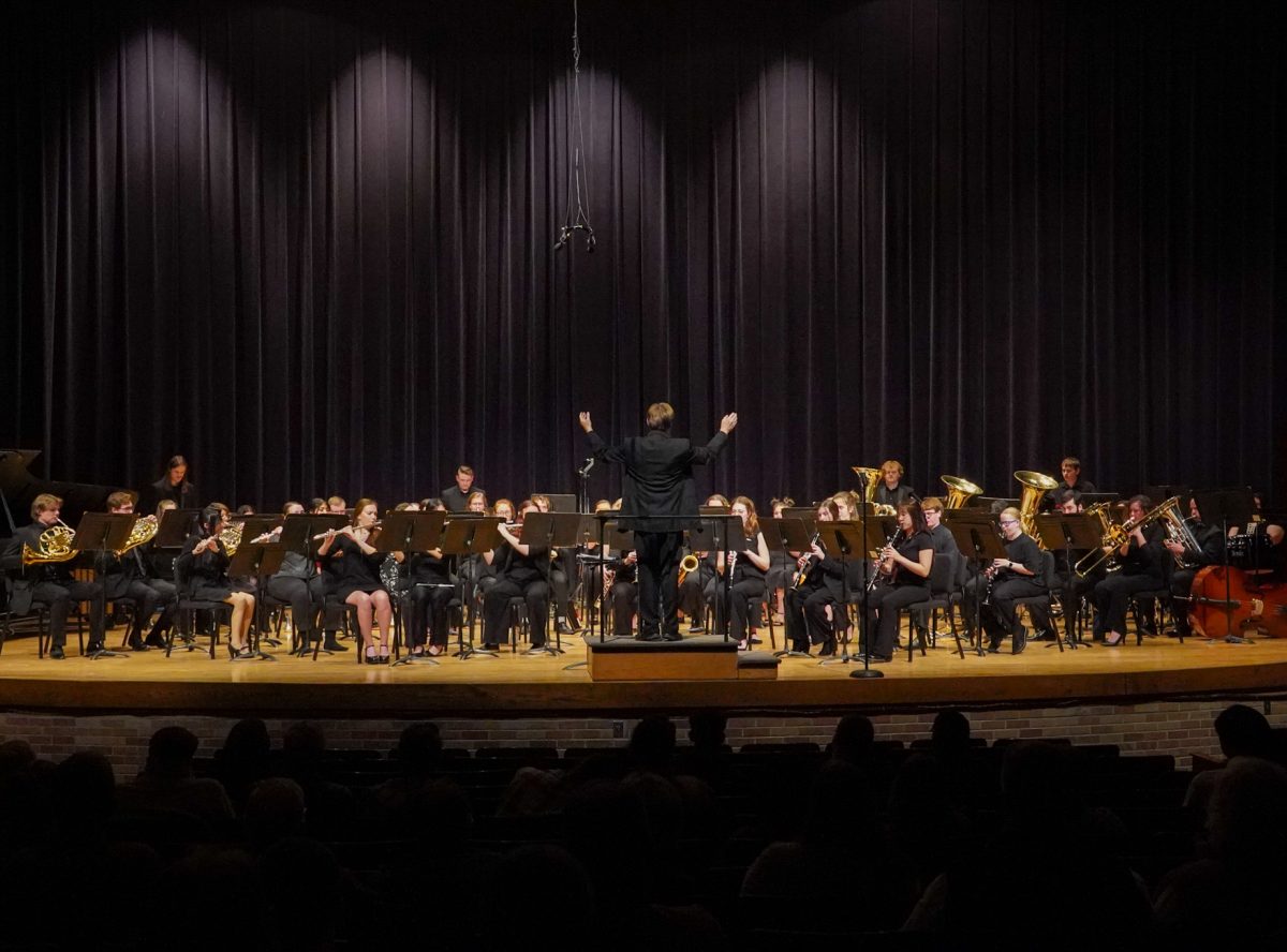 UNKs+symphonic+band+and+wind+ensemble+come+together+for+the+semesters+first+winter+concert.+Photo+by+Shelby+Berglund+%2F+Antelope+Staff