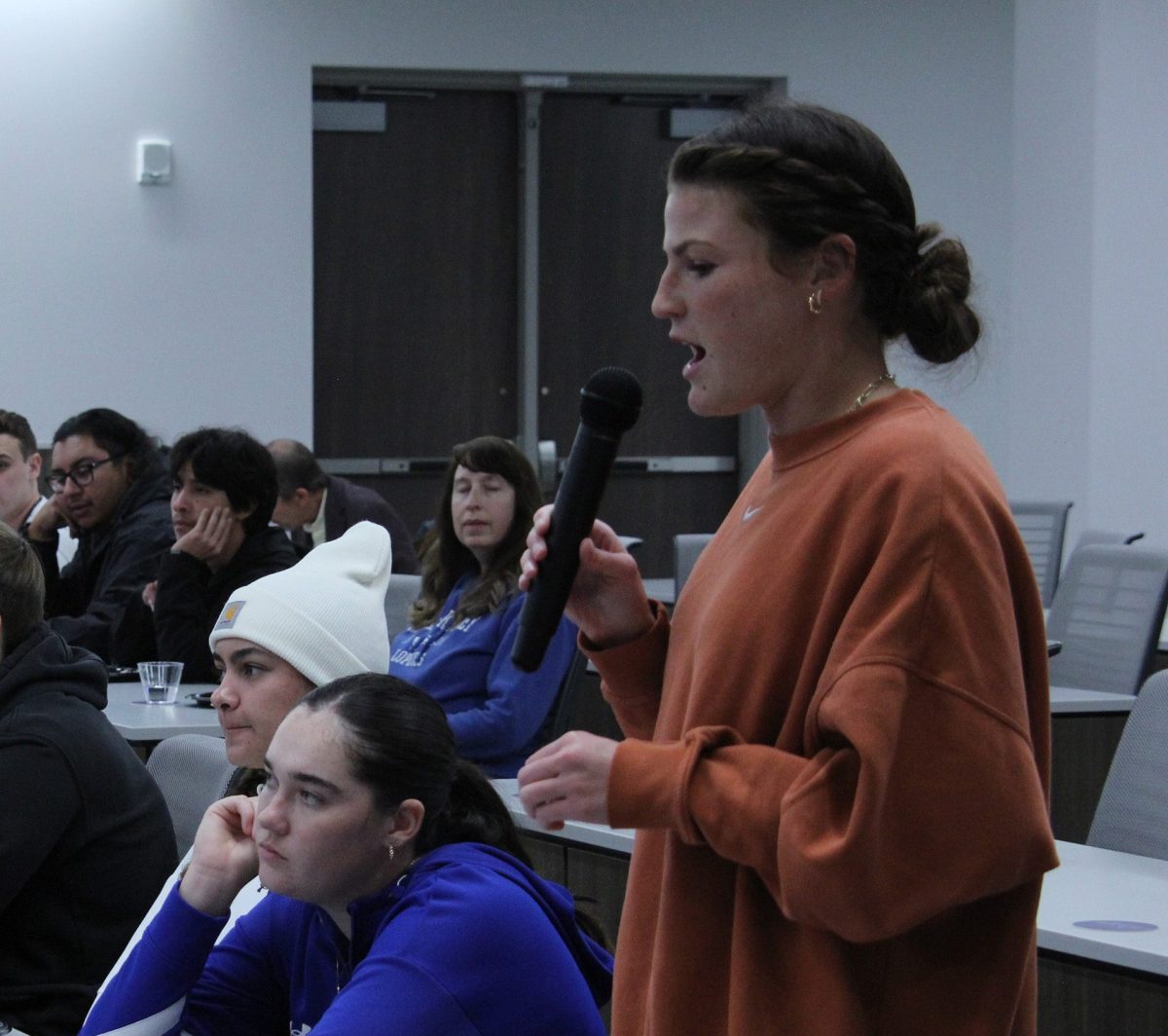 Dolcie Hanlon shares her concerns about parking. Photo by Gabby Roche / Antelope Staff